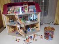 Playmobil Villa mit Einrichtung + Karussell