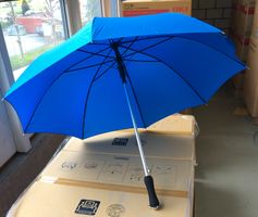 Regenschirme blau Preis pro Stück  2.00 CHF