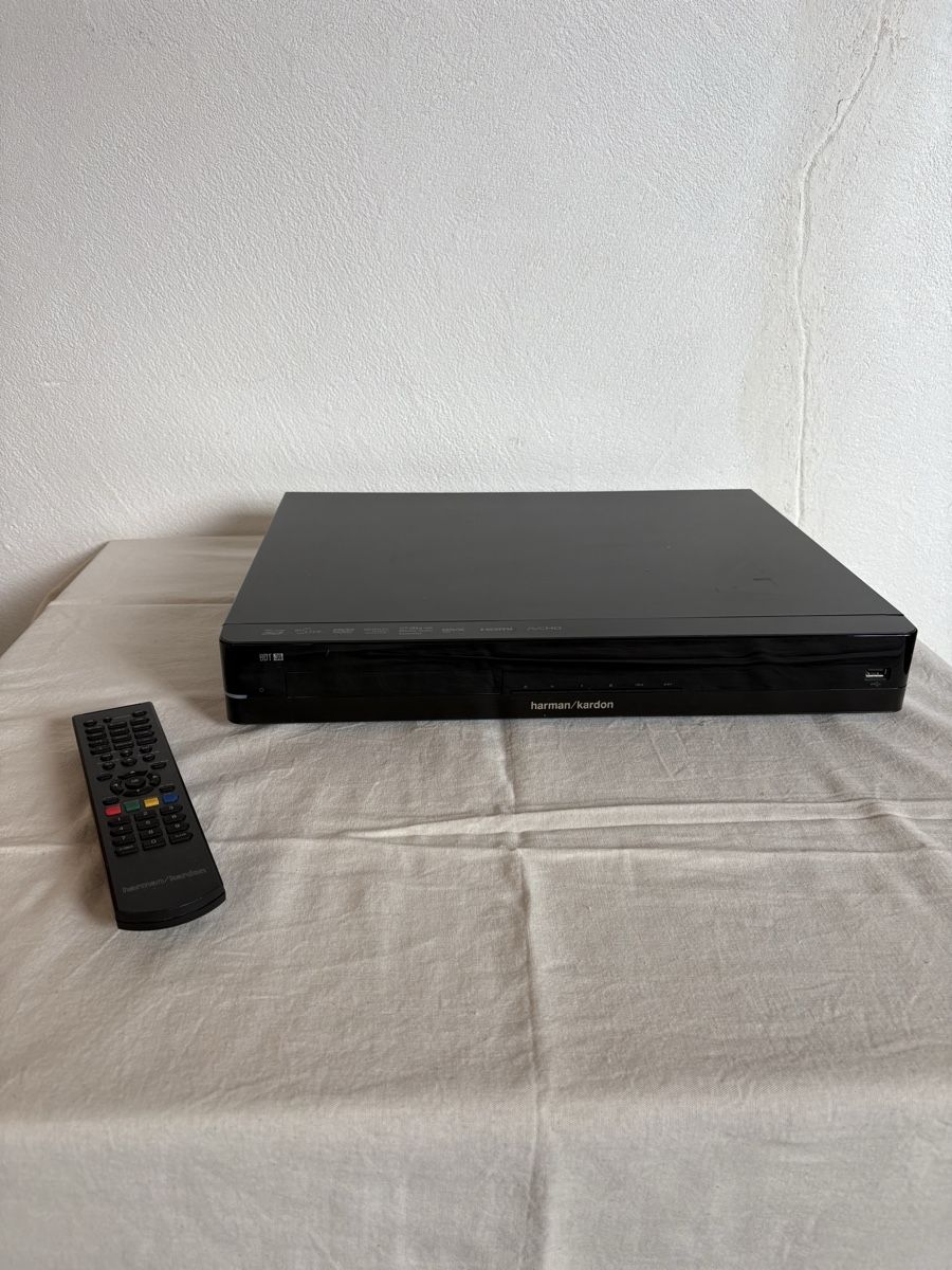 Harman-Kardon Audio- & Mediensysteme: Harman/Kardon BDT30 Blu-Ray Player – Gebraucht aus Thalwil von zena4