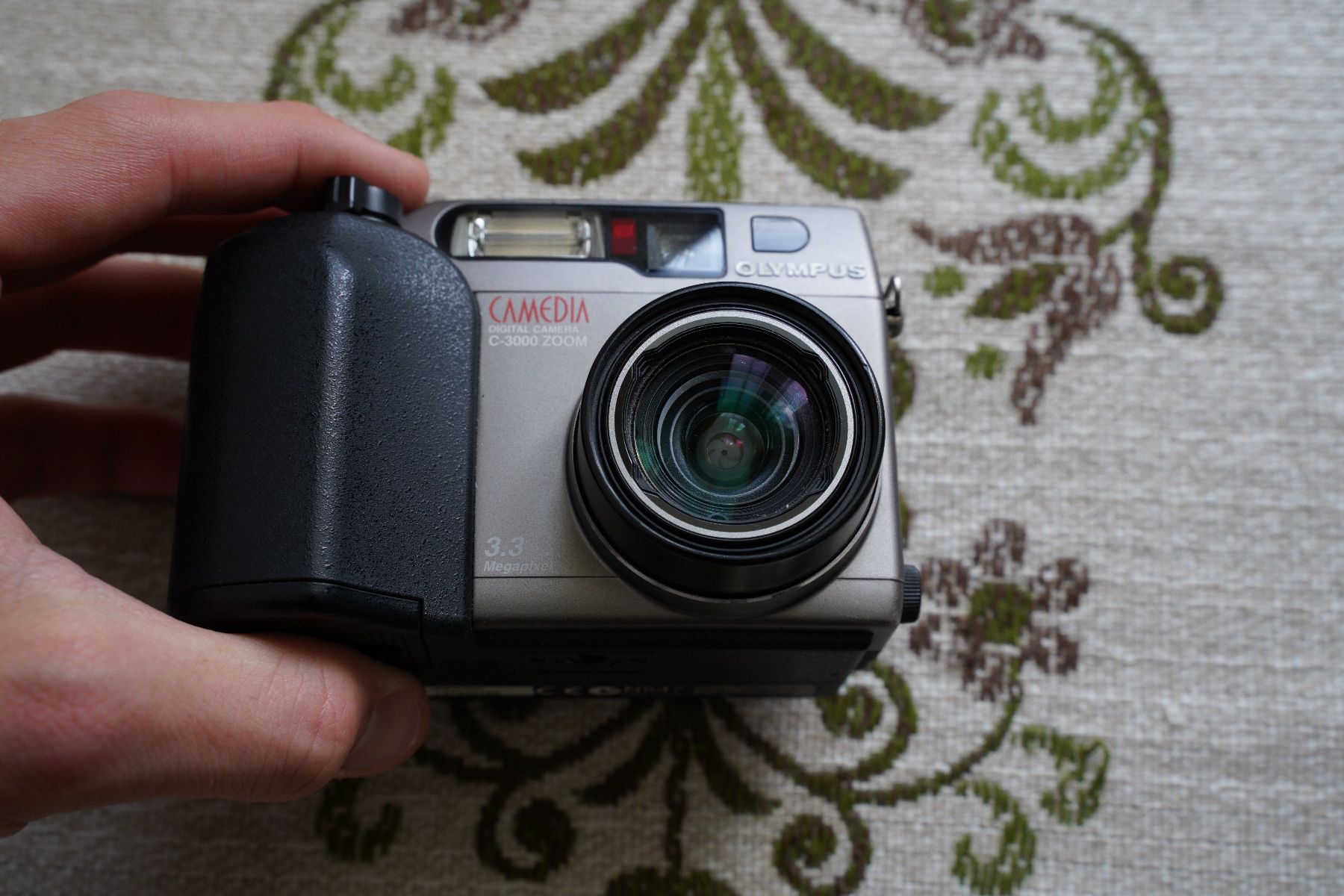 Olympus Kamera: Olympus Camedia Digitalkamera C-3000ZOOM – Defekt aus Dagmersellen von sim_zqh8 7