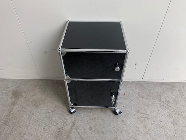 USM Comodini: USM Haller Nachttisch – Usato da St. Gallen venduto da MSMoebelhandel 3