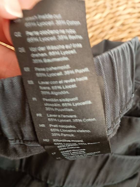 Cos Pantaloni: Schlichte Hose von Cos – Usato da Zürich venduto da Melianea 3