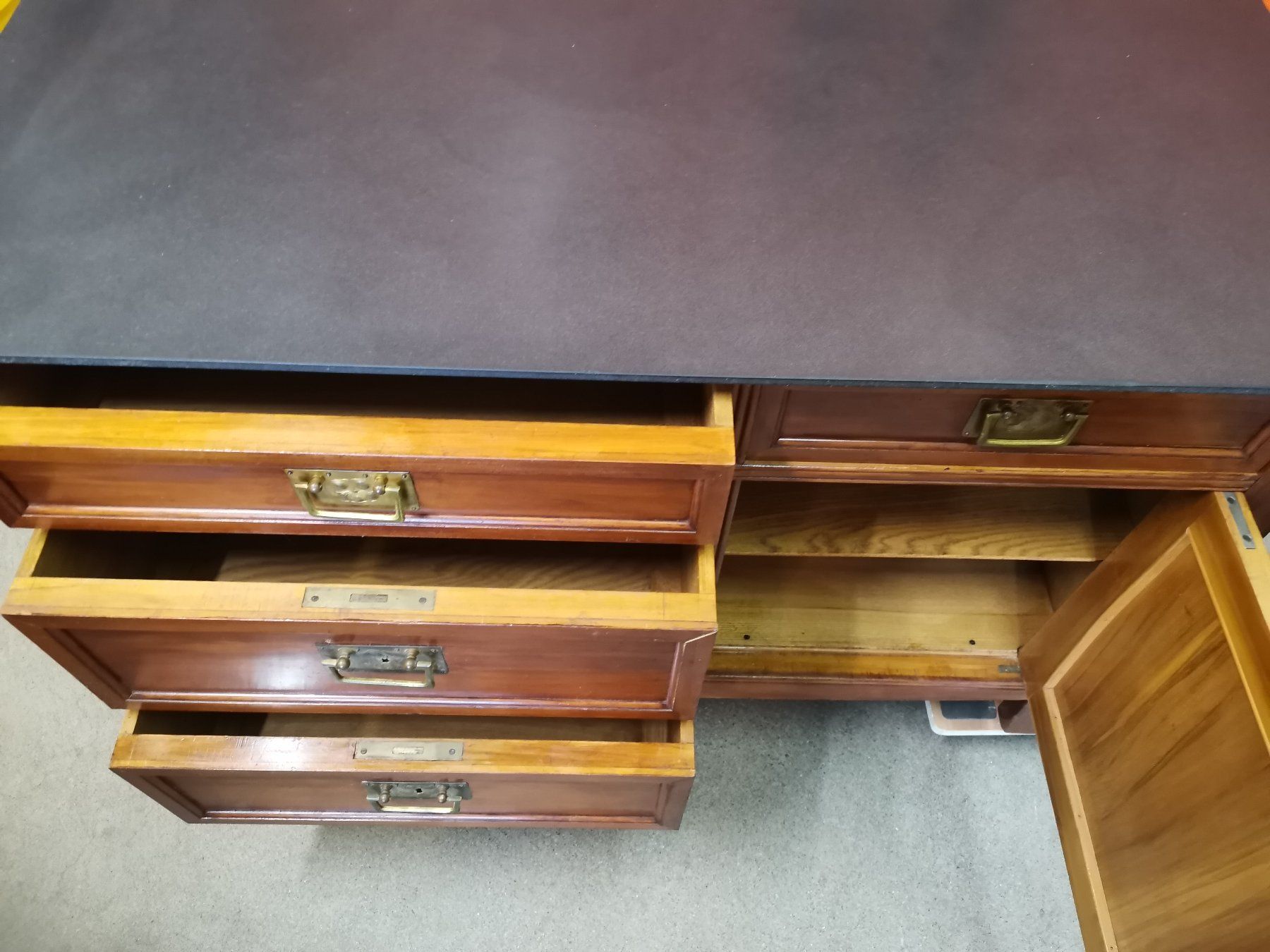 Cassettiere: Kommode Eiche / Birnbaum – Usato da Suhr venduto da Brocki-Suhr 4