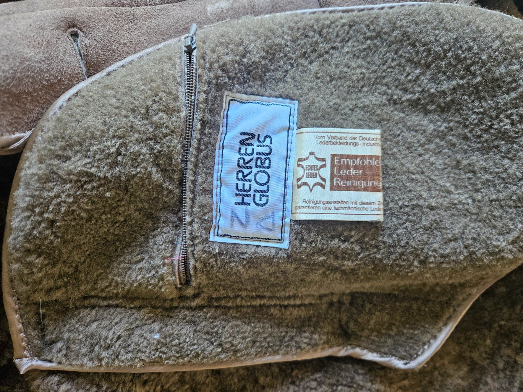 Giacche: Braune Wildlederjacke Herren Gr. 48 – Usato da Volketswil venduto da Lokitier 4