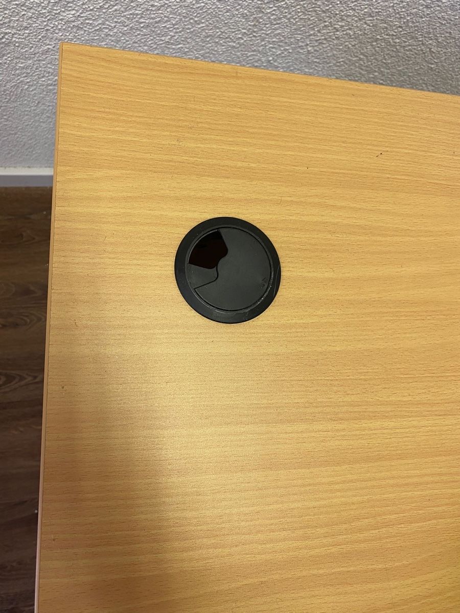 Bureaux: Schreibtisch/Bürotisch/Arbeitstisch – D'occasion à Wettingen par vpr_9gz6 4