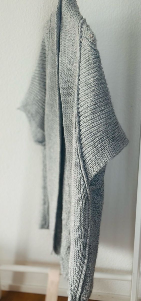 Pullover & Sweatshirts: Modischer Strickcardigan von For Her Paris, Onesize – Neu und originalverpackt aus Meggen von AuDa17 5