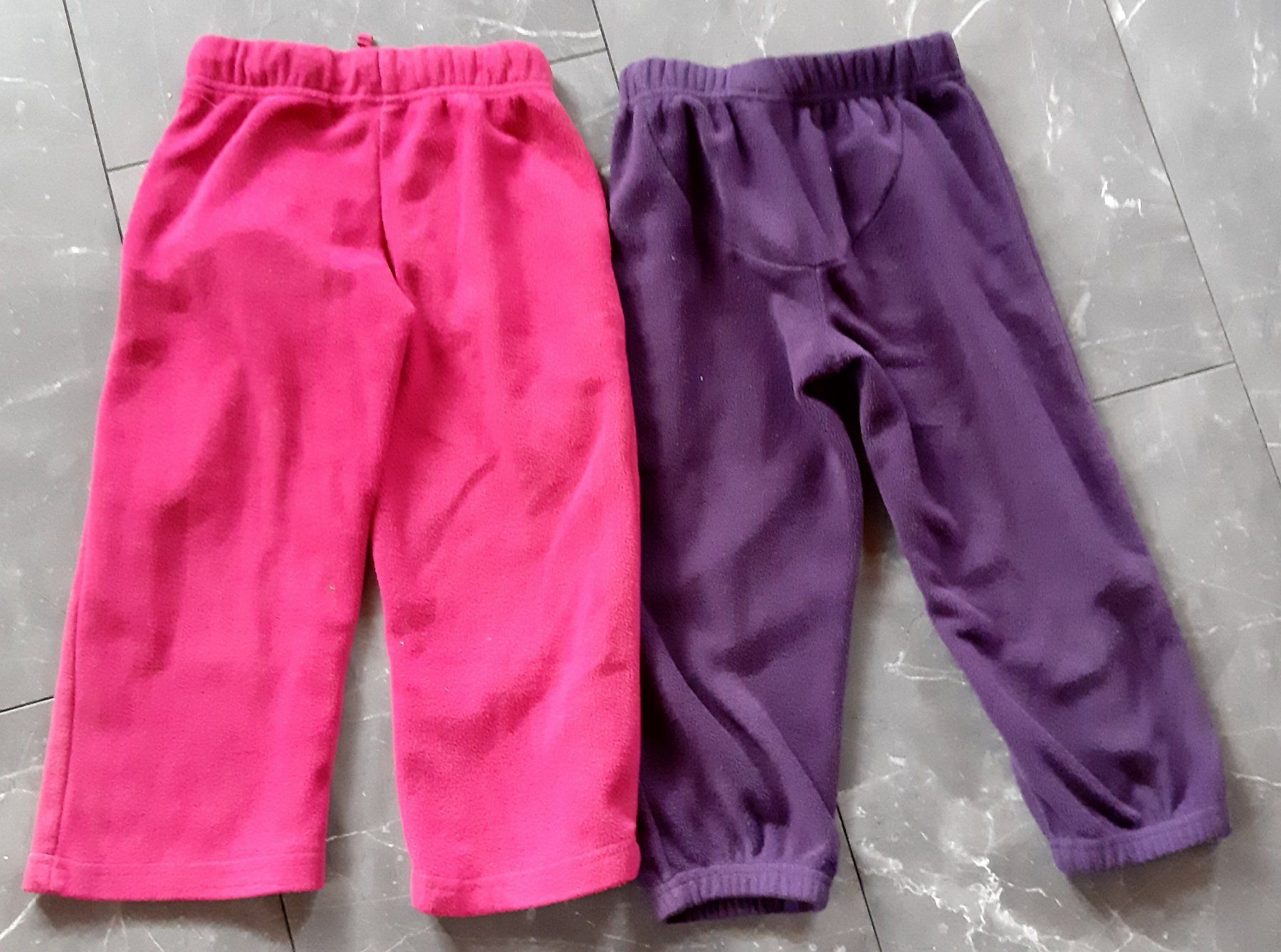 Hosen: 2x Mädchen Fleecehosen Gr.98 – Gebraucht aus Wiler b. Utzenstorf von ryan81 3