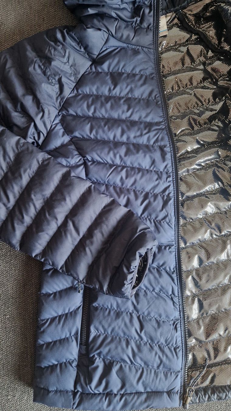 Columbia Giacche: Columbia Powder Lite Jacket – Nuovo (secondo la descrizione) da Le Grand-Saconnex venduto da arkanoid555 1