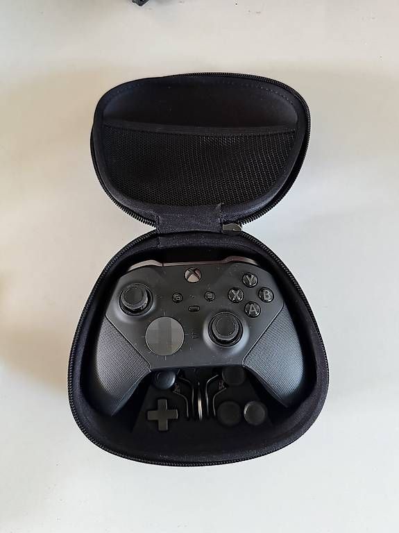 Manettes: Xbox Elite Wireless Controller Series 2 – D'occasion à Aesch BL par ToWay 1