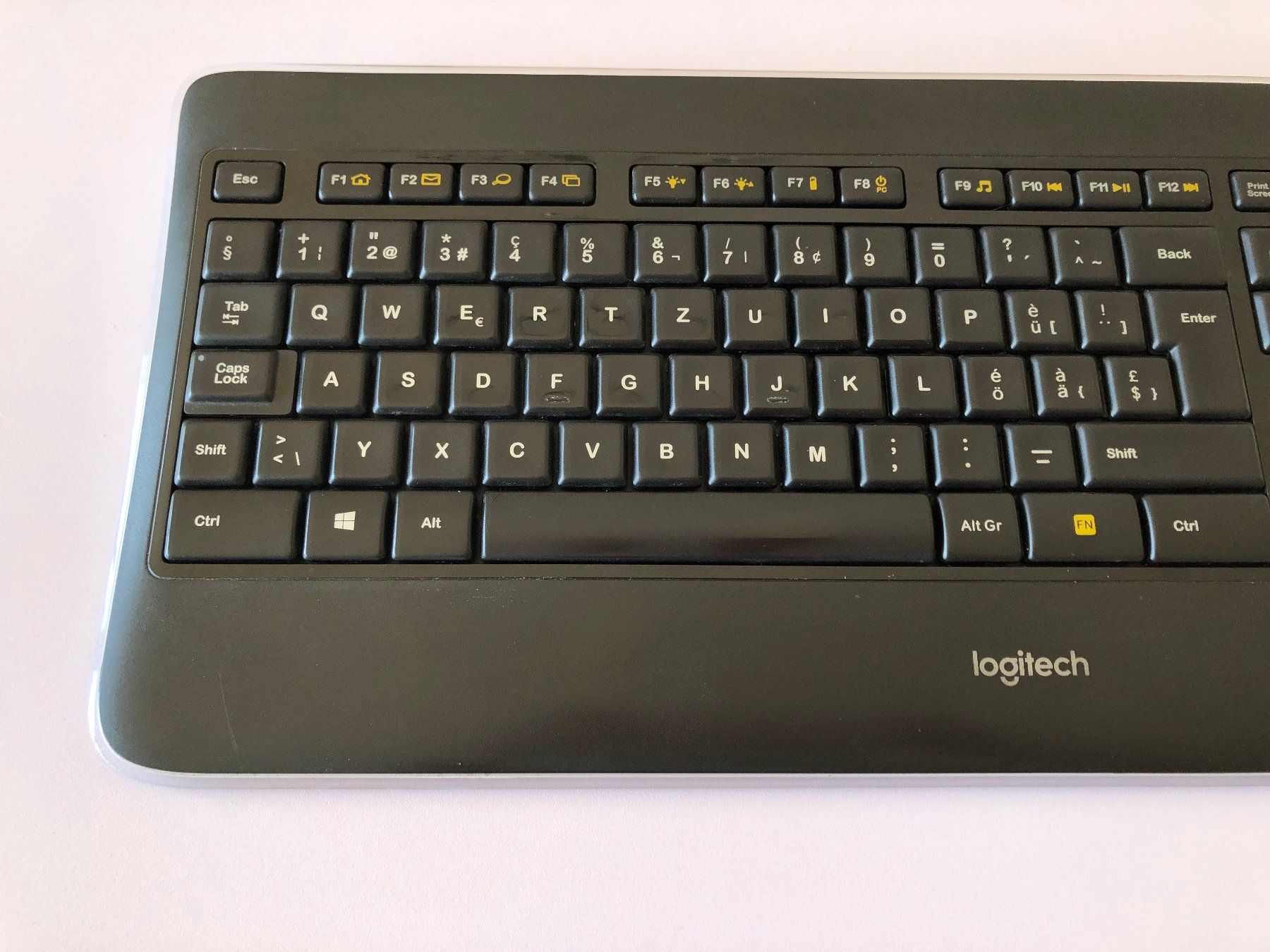 Logitech Tastiere: LOGITECH Wireless Illuminated Keyboard K800 + Performance MX – Usato da Frauenfeld venduto da -blubber- 1
