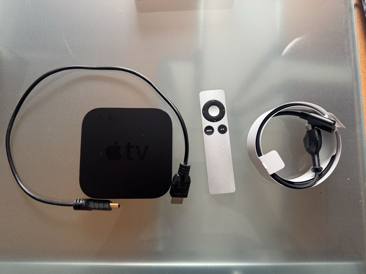 Apple Lettore multimediale & Streamer: Apple TV 3. Generation A1469 – Usato da Zürich venduto da rsdio 1