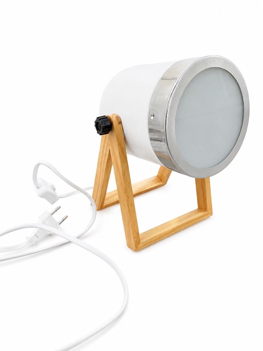 Lampen: Stilvolle LED-Tischlampe mit modernem Design – Neu (gemäss Beschreibung) aus Aarberg von LovelyThings_