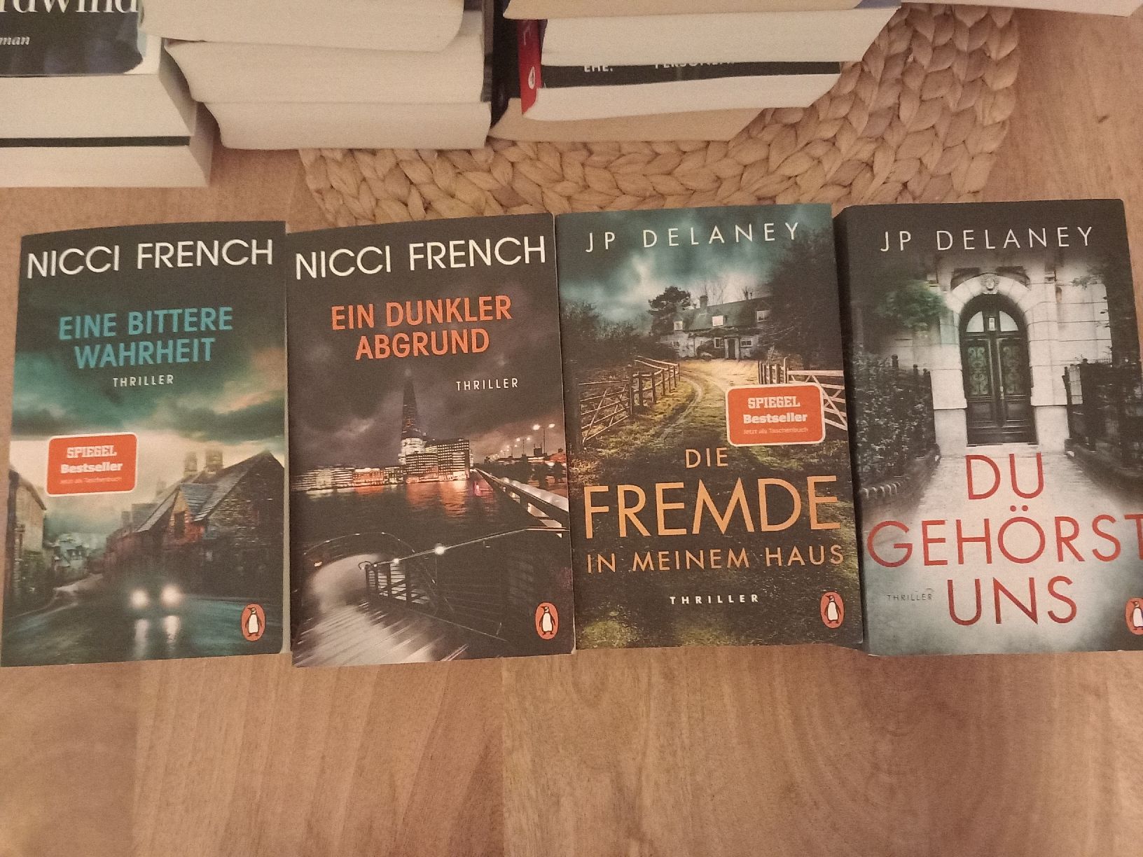Bücher: Bücherpaket Thriller 4 x – Gebraucht aus Wanzwil von lonelybeachhouse