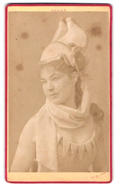 Fotografie & Manifesti: Fotografie Nadar, Paris, Schauspielerin  – Usato da Berlin venduto da bartko-reher