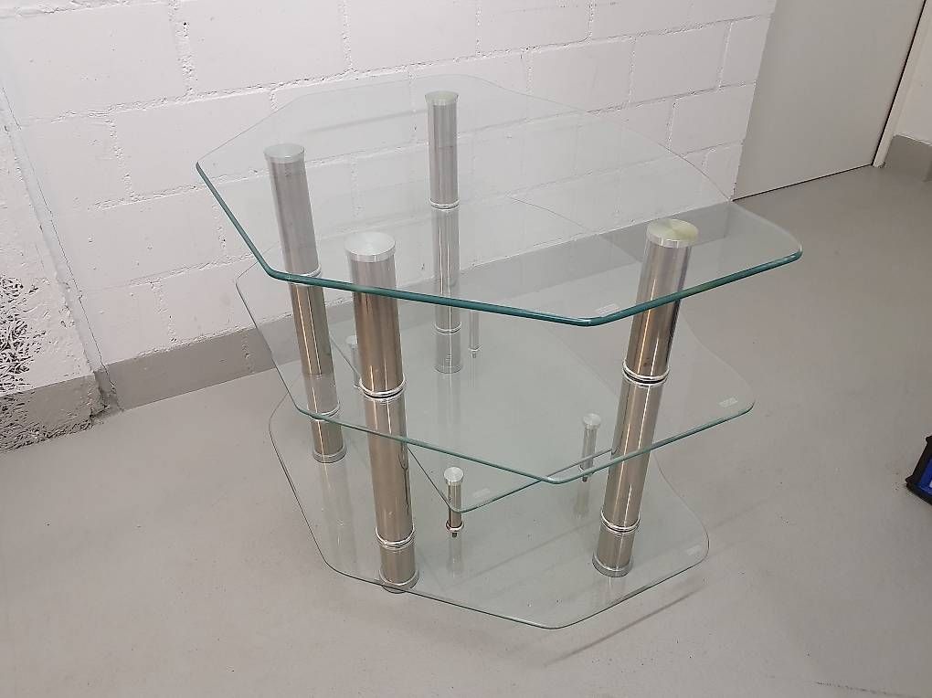 Mobili TV: TV Glastisch (Eckmöbel mit 4 Tablaren) – Usato da Dietlikon venduto da Skylab007 4