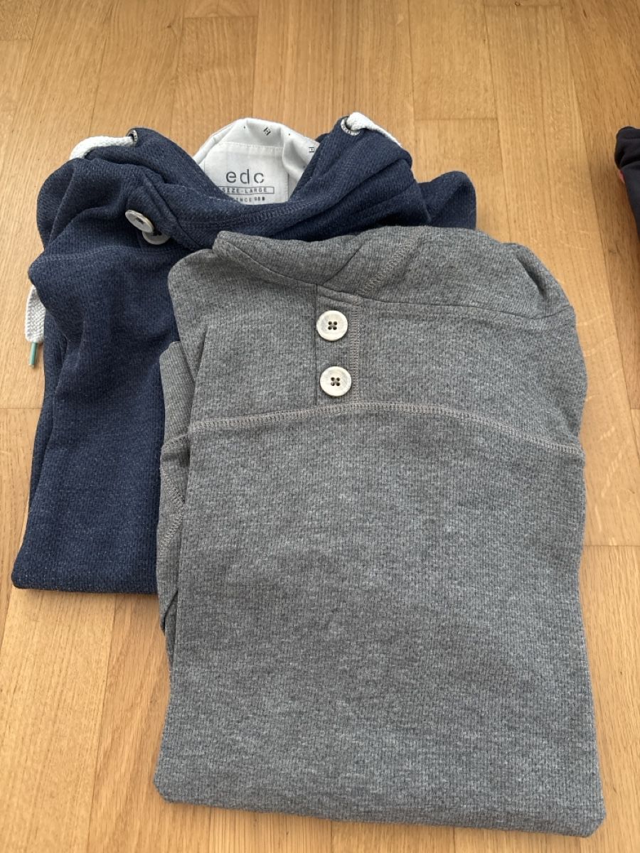 Esprit Lotti di vestiti: Esprit EDC Pullover Set Bundle Grösse L - sehr guter Zustand – Usato da Stadel venduto da ker_fdh5 2