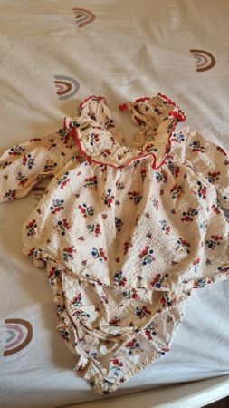 Body/Strampler Konges Slojd Blumen Grösse 6M guter Zustand