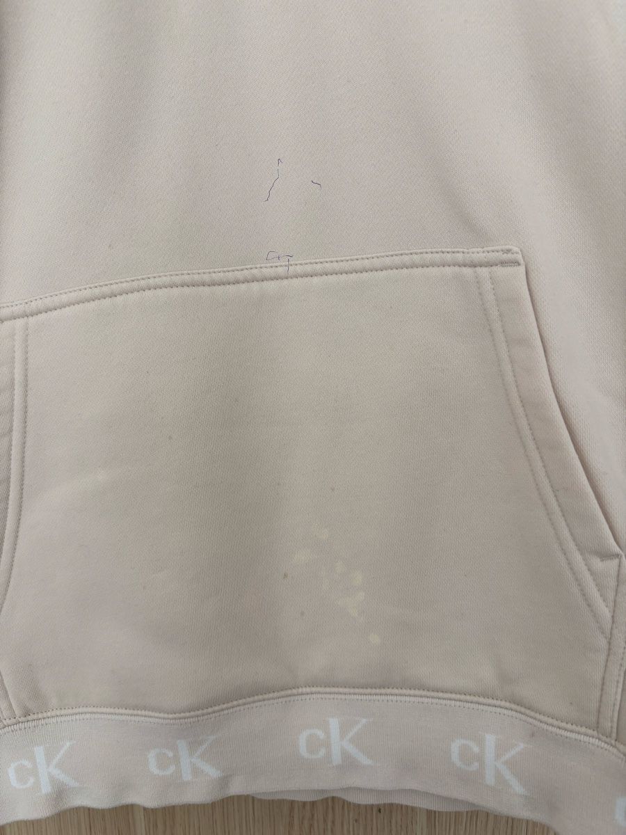 Calvin Klein Maglioni & Felpe: Calvin Klein Kapuzenpullover beige Gr. S Hoodie – Usato da Basel venduto da DressDrop 1