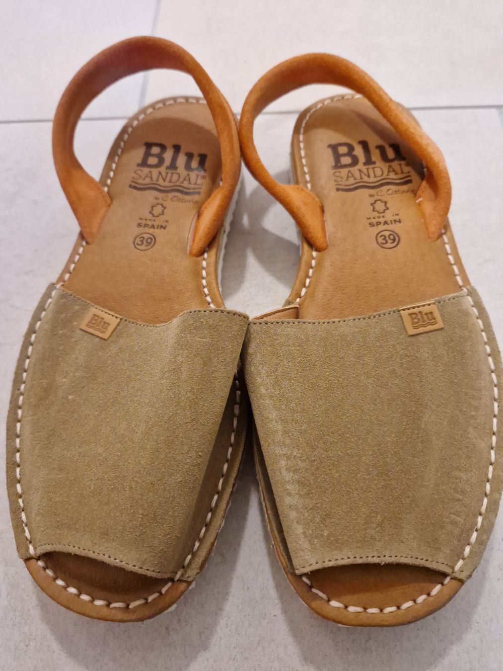 Scarpe da donna: Spanische Sandalen, Grösse 39 – Usato da Ittigen venduto da Esha13