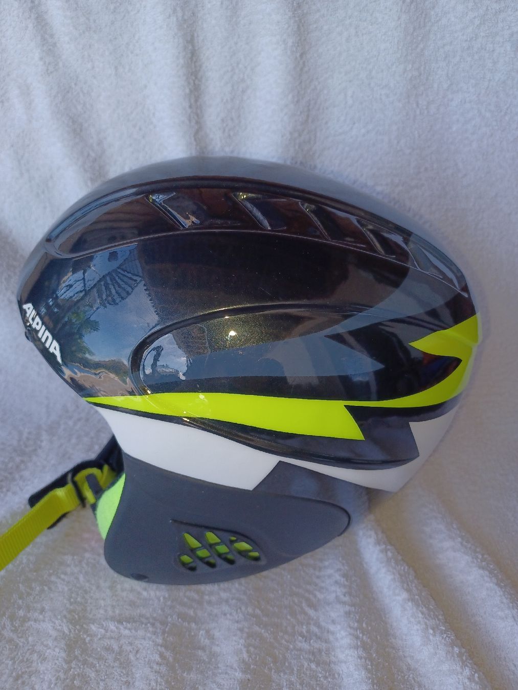Alpina Casques: Skihelm Alpina, gr 51-55 – D'occasion à Buchberg par Tschosie 1