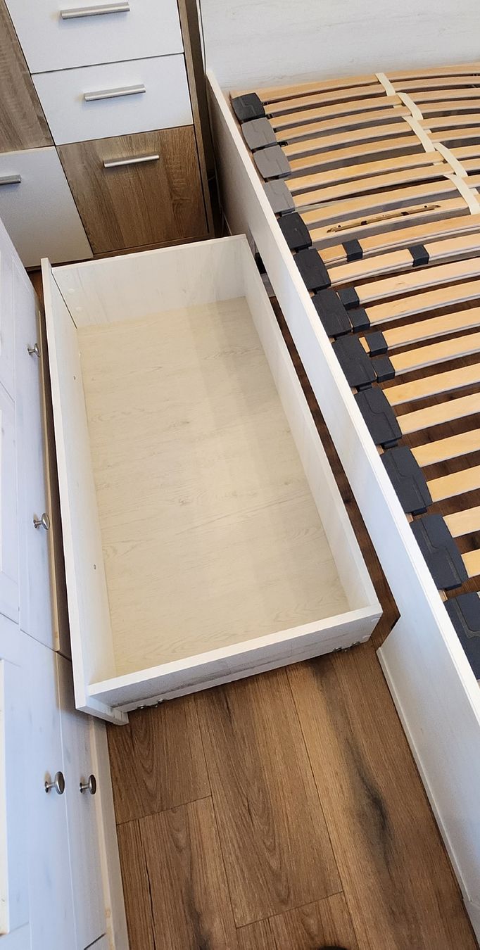 Letti: Bettrahmen / Bettgestell (180x200cm) – Usato da Spiez venduto da _Roxy 4