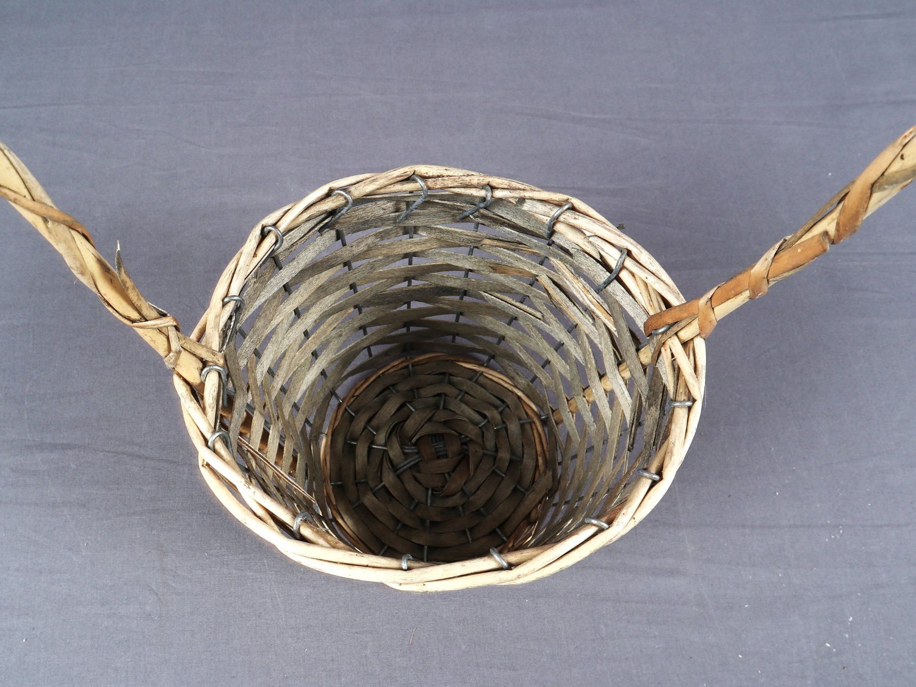 Toutes les décorations: BLUMENKORB – D'occasion à Steinen par Restwert_Steinen 2