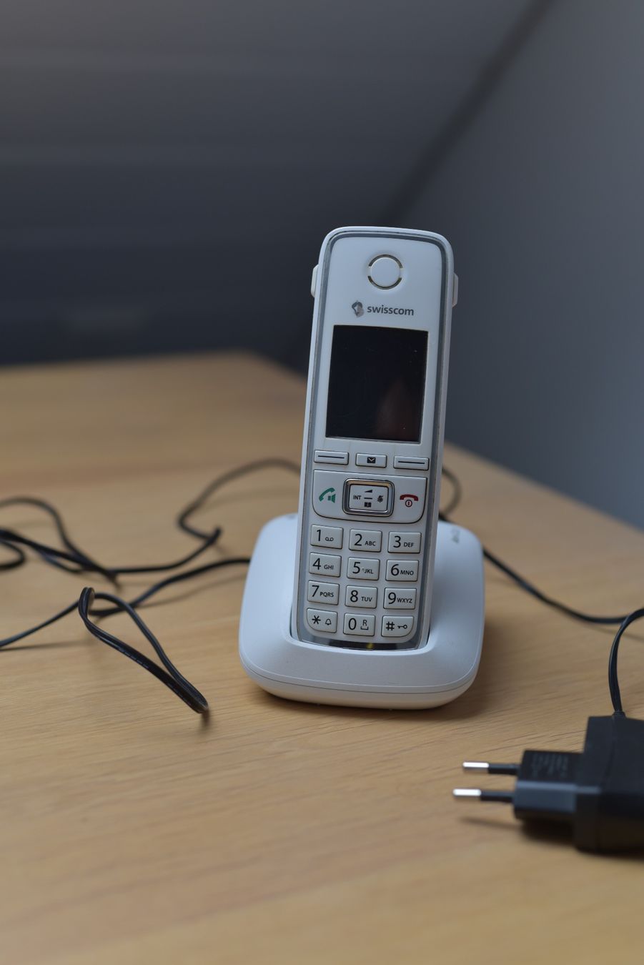 Swisscom Telefoni: Aton CL116 Schnurlos Telefon - weiss – Usato da Fehraltorf venduto da Stinson