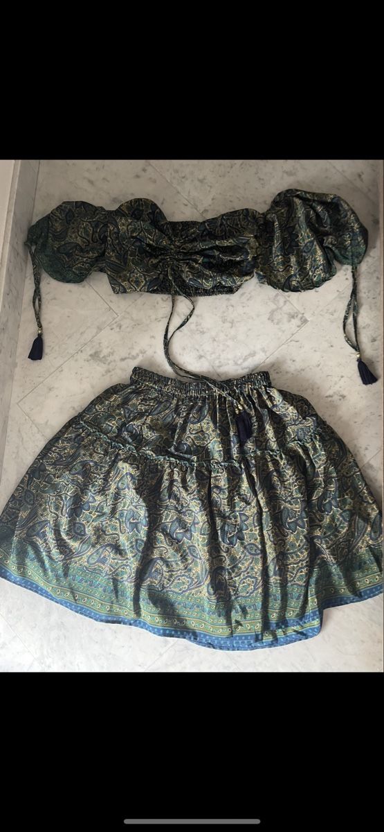 Lotti di vestiti: Outfit – Usato da Rheineck venduto da Princessaitaliana