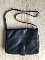LEDERTASCHE, SCHWARZ, CA.25x18x8CM, VIELE FÄCHER, ZEITLOS