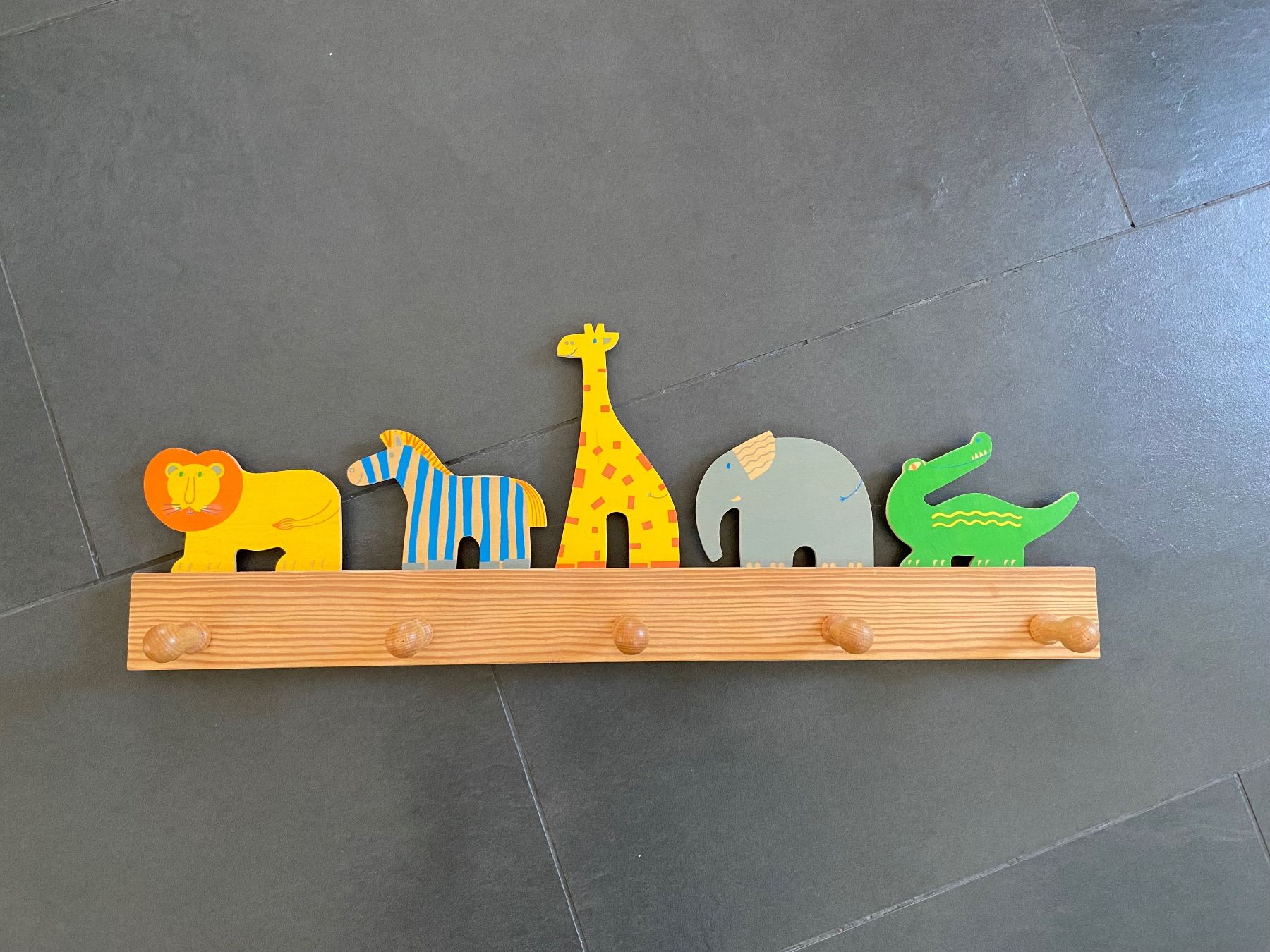 Porte manteau: Kindergarderobe – D'occasion à Appenzell par Farbstift12