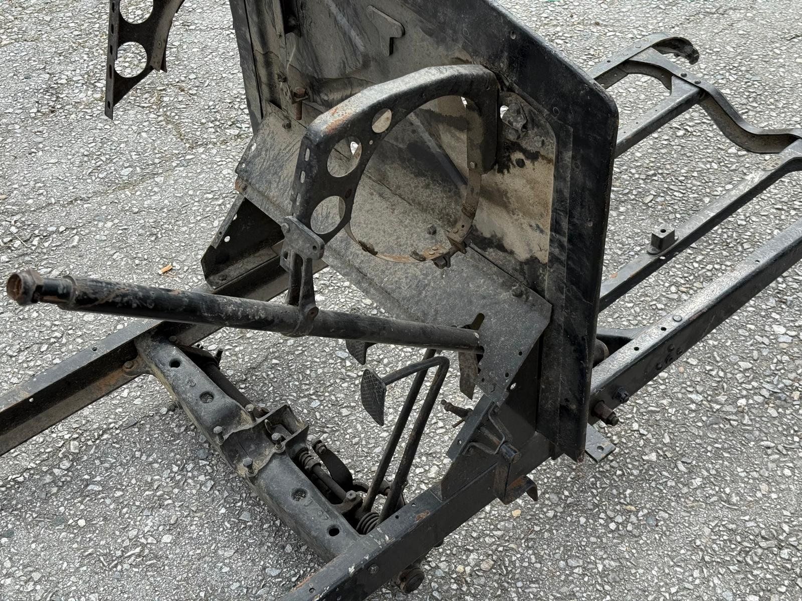 Renault Tutti pezzi di ricambio auto: Châssis Renault NN 1927 – Usato da Sierre venduto da OCNL 7