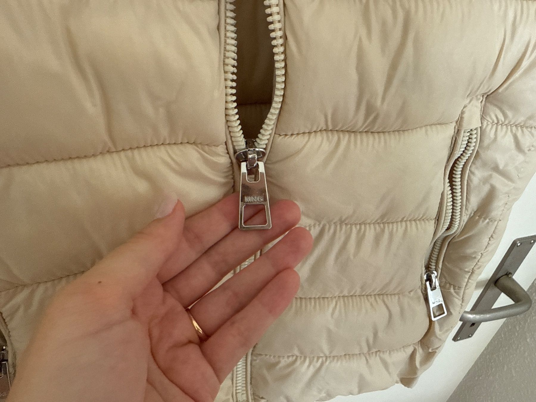 Mango Gilet & Giacche senza maniche: MANGO Steppweste EUR M – Usato da Horgen venduto da linuxrp 4