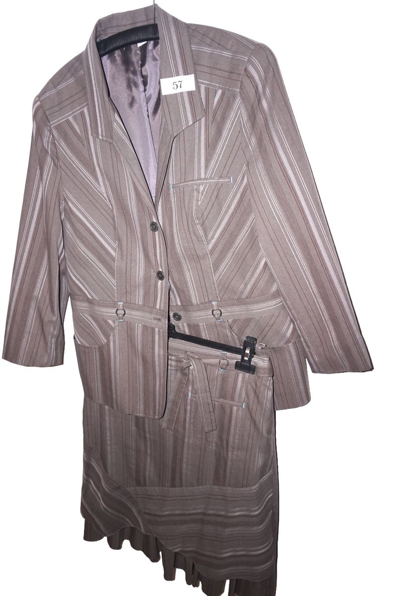 Completi & Tailleur: 2 Teiler mit Jupe  braun/beige 58% Baumwolle – Usato da Horw venduto da fio_9n92