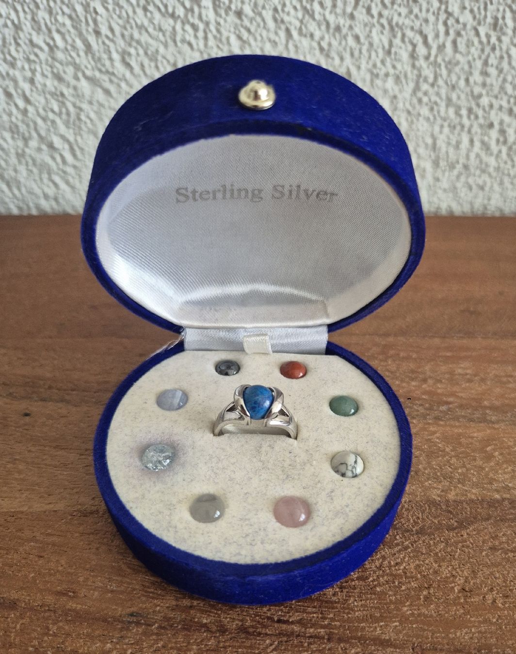Anelli: Edler Wechsel-Stein Damenring Sterling – Usato da Zürich venduto da Dalema13