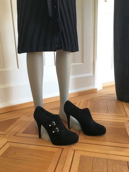Stuart Weitzman Damenschuhe: Schwarze Wildleder Pumps - Fabrikneu !!! – Neu (gemäss Beschreibung) aus Zürich von Balanca 9