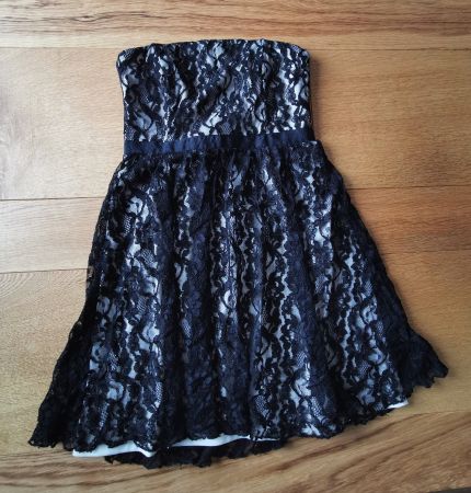 Spitzenkleid schulterfrei Gr.S