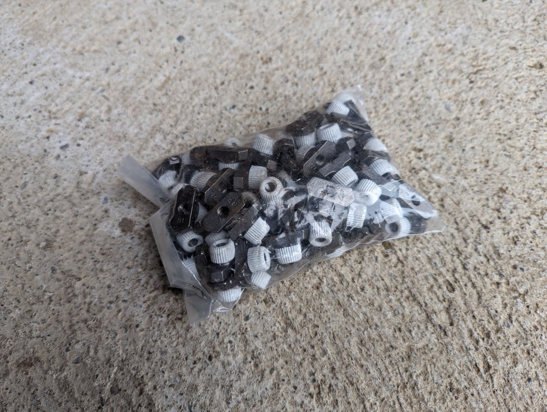 Wandhalterungen: 50x Rohrschellen Set Ø18mm Stauff – Gebraucht aus Dietschwil von FIZENATOR 4