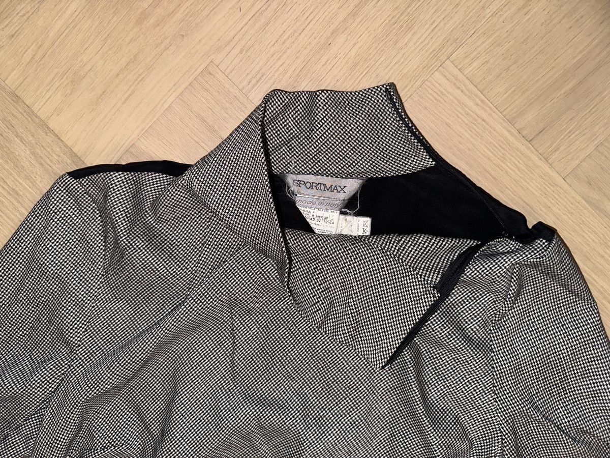 Sportmax Vestiti: SPORT MAX - Robe noire et blanche - taille 38 – Usato da Genève venduto da Lucie.hwrth 2