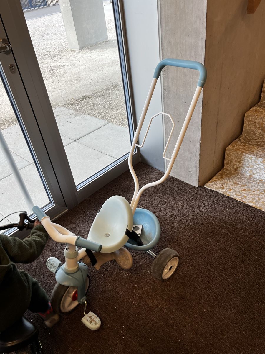 Smoby Veicoli per bambini: Baby tricycle – Usato da Pfäffikon ZH venduto da 45v_8w27