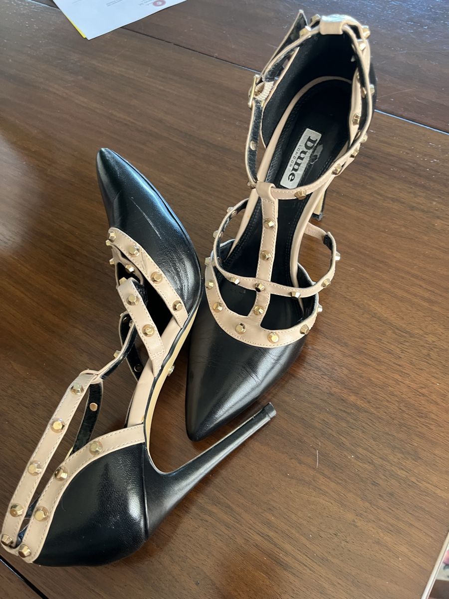 Scarpe da donna: Pumps nere tipo Valentino – Usato da Locarno venduto da cichita 1