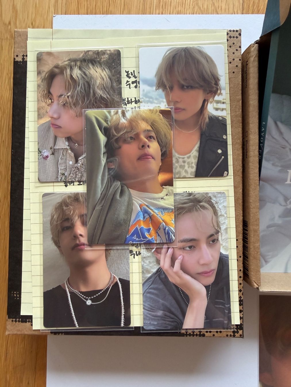 CDs: BTS - V Layover blue version – Neuf (Voir description) à Belp par silverlight88 2