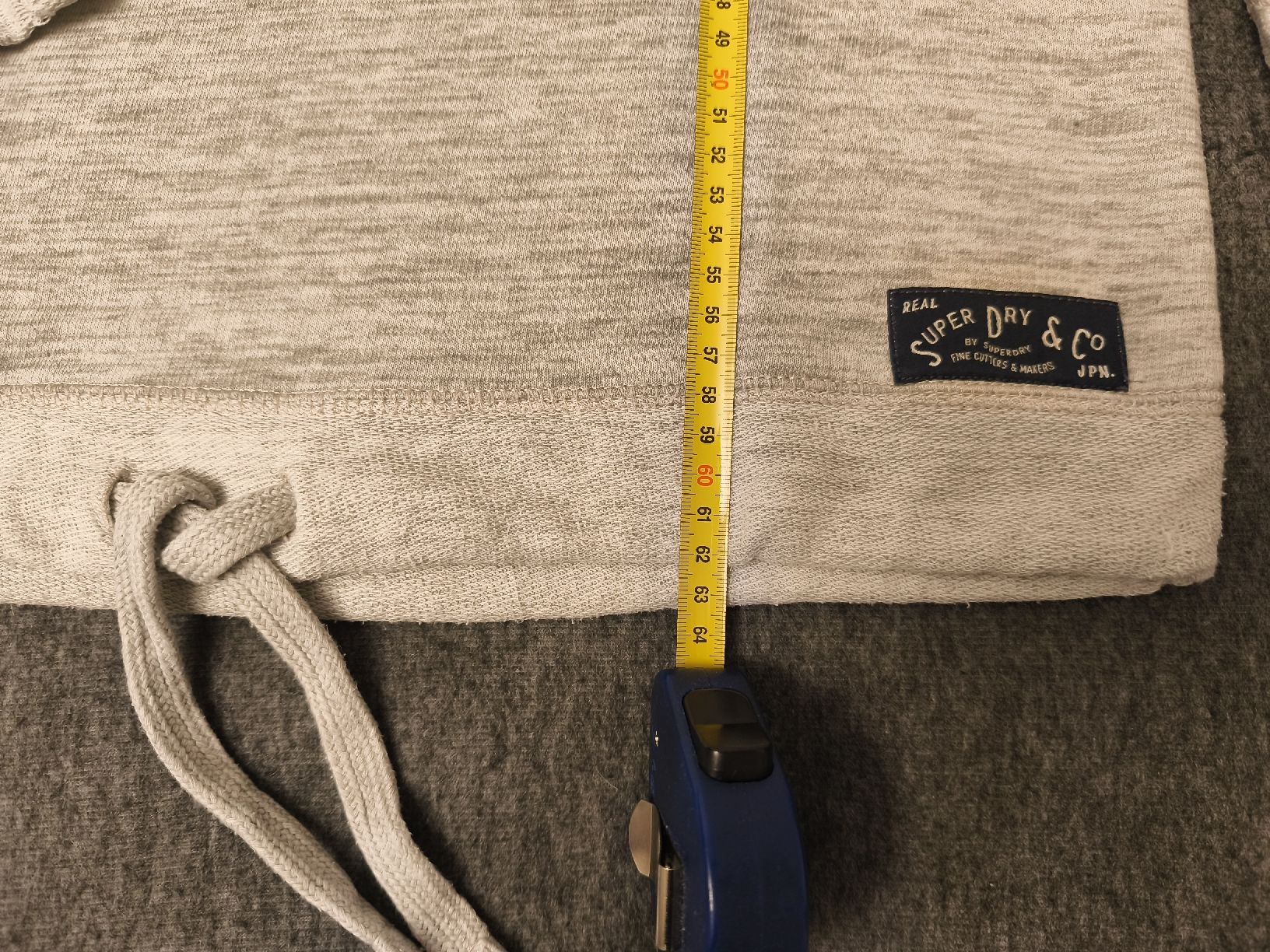 Superdry Maglioni & Felpe: Superdry, pull femme, taille L, gris clair, coton doux – Usato da Genève venduto da lnicoGE 1