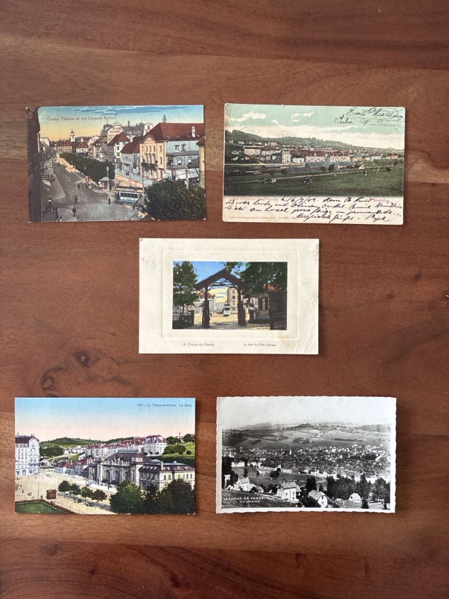 Cartoline postali: 10 Ansichtskarten Schweiz von La Chaux de Fonds NE – Usato da Oftringen venduto da Cla.vD.74