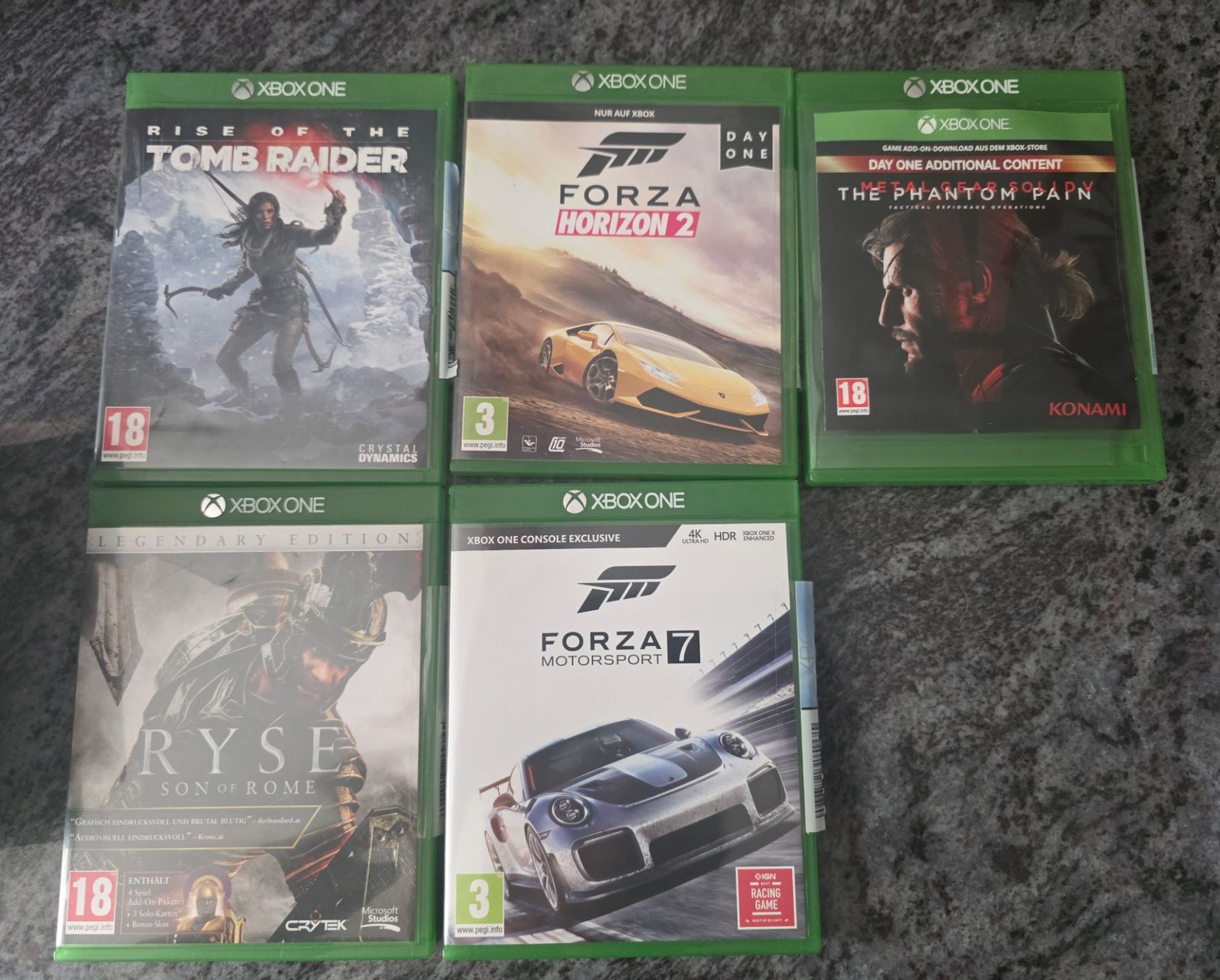Microsoft Consoles: XBOX SERIES X + 2 TB Speicher ,17 Games + 4 Controller ! – D'occasion à Schmerikon par jango88 5