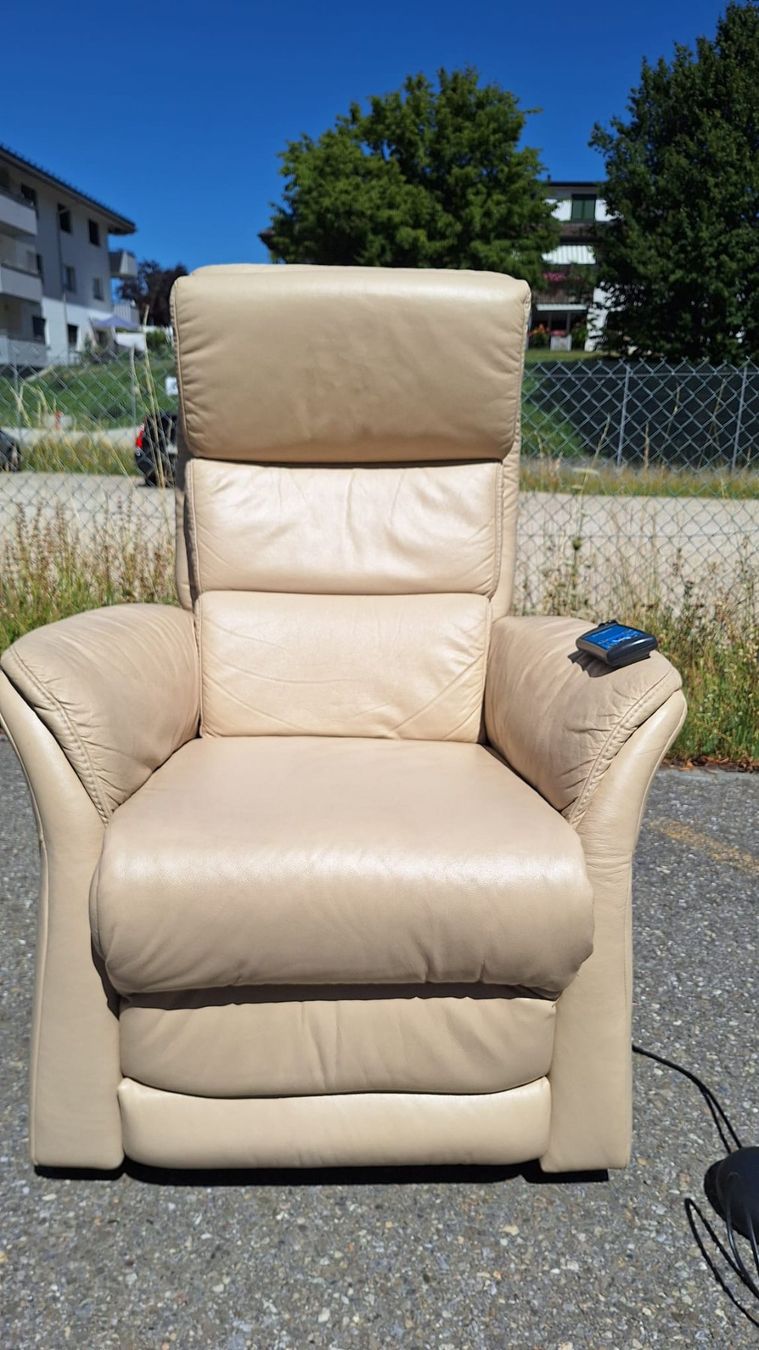 Himolla Sessel: Relax Sessel Himolla elektrisch – Gebraucht aus Seengen von Charlie67