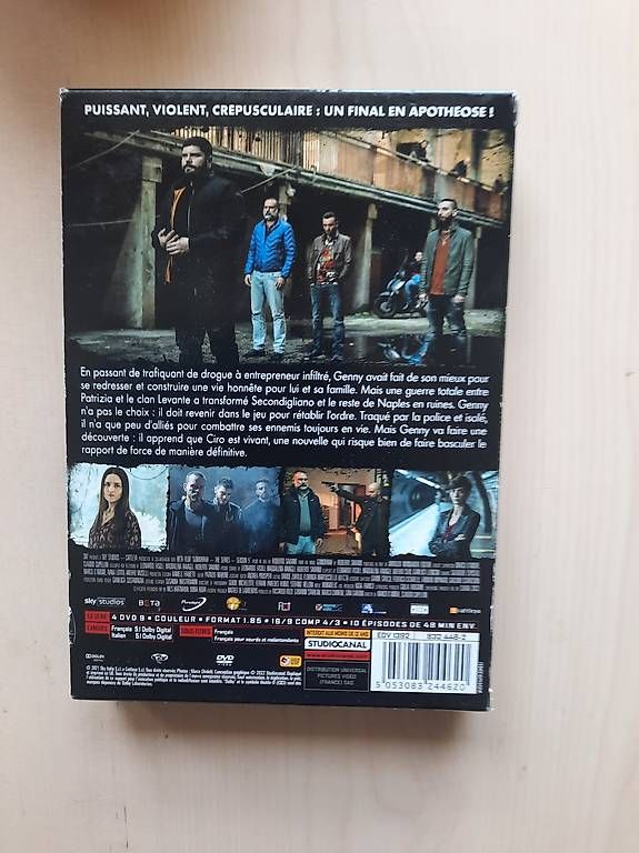 Tutti i DVDs: Gomorra intégrale saisons 1 à 5 – Usato da Montreux venduto da princessemalabar 3