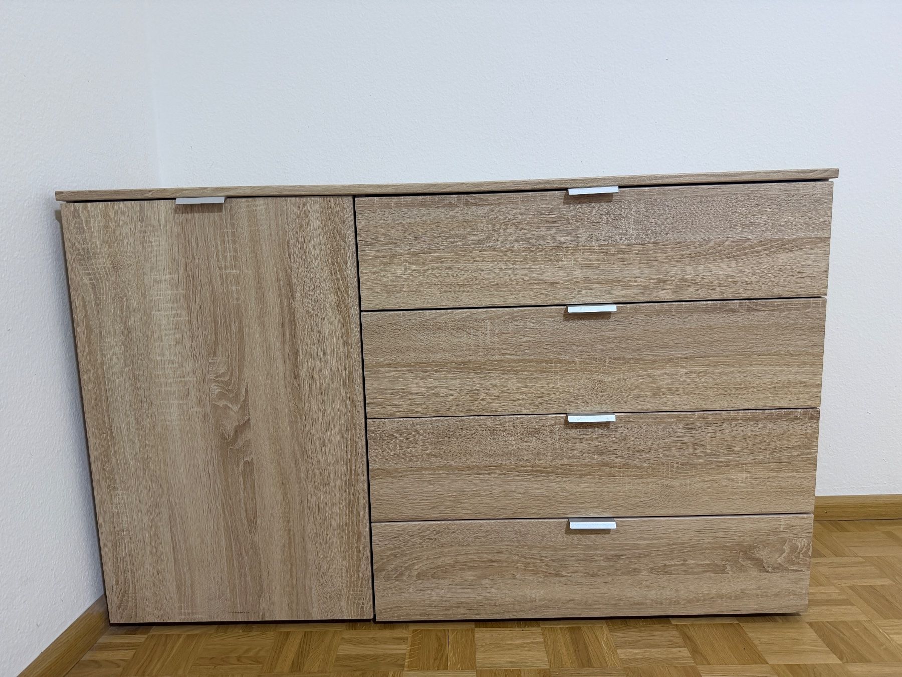 Livique Schränke: Kommode Eiche Optik mit Tür und Schubladen gebraucht – Gebraucht aus Basel von yuy_79gs