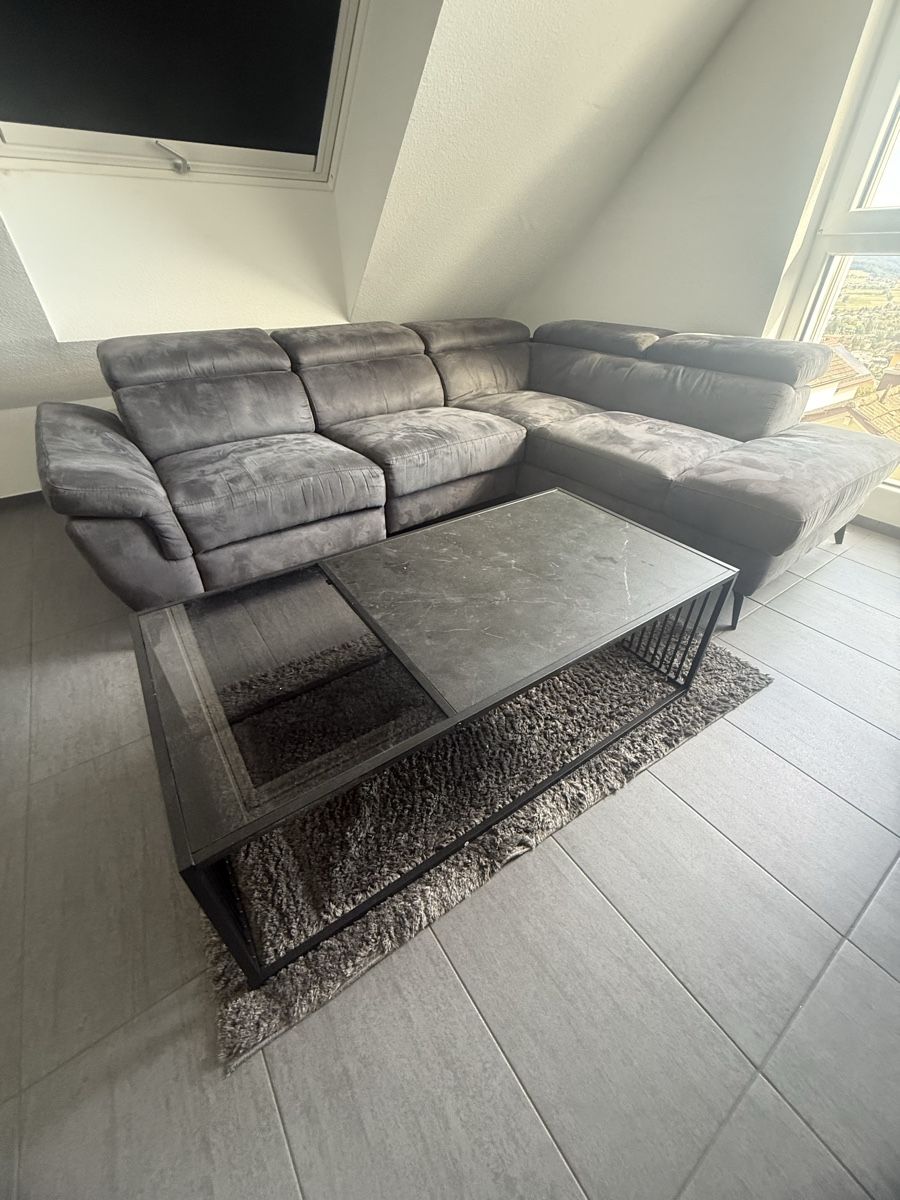 Sofas: Ecksofa Elektronisch grau mit Tisch – D'occasion à Grenchen par Nando.O 3