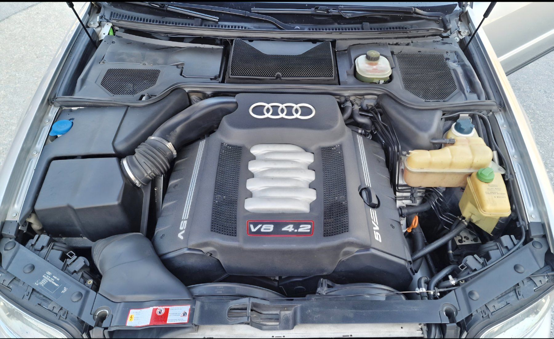 Audi Automobili: Audi S8 D2 – Usato da Visp venduto da mit_der_flex 6