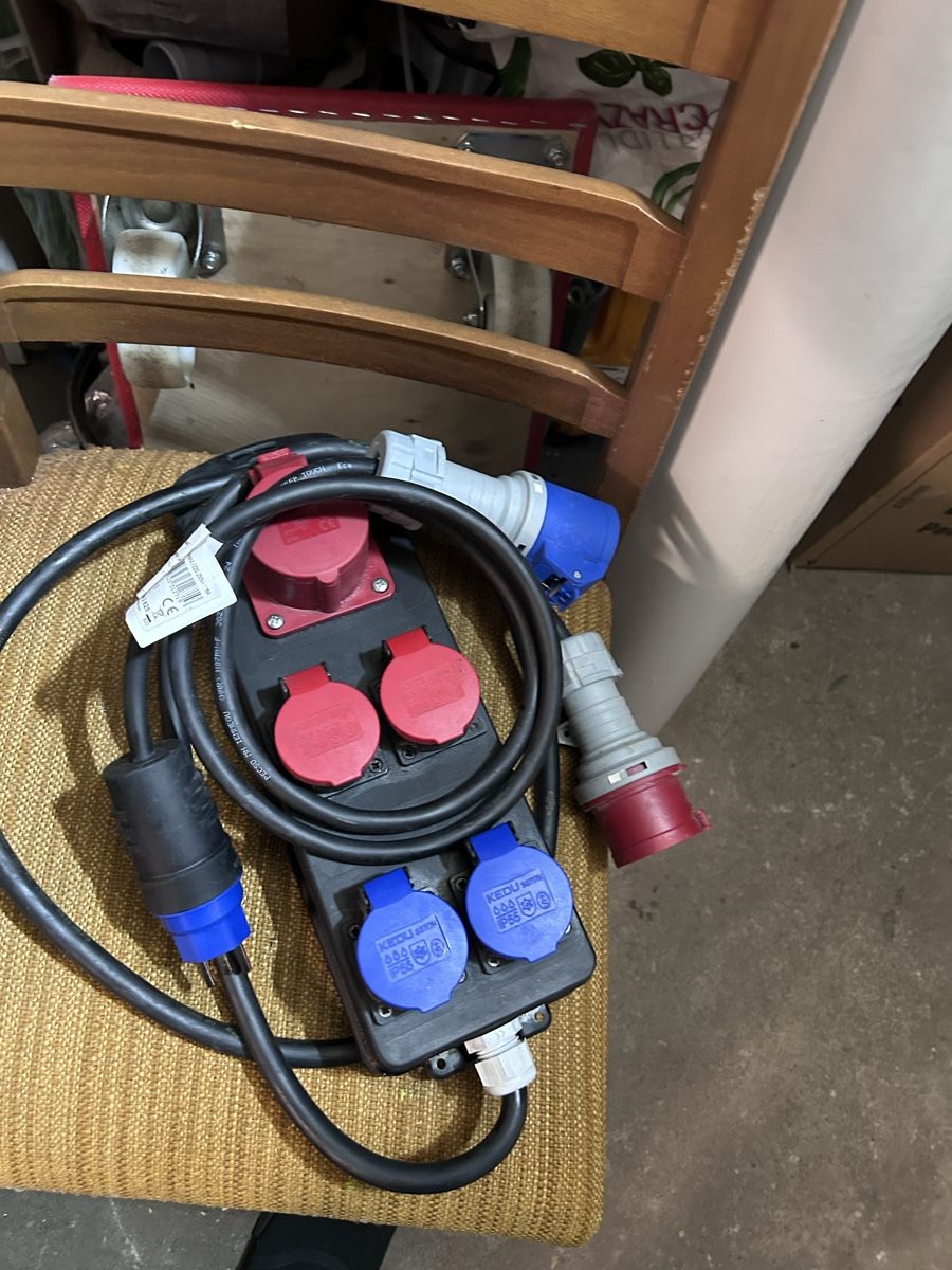 Alimentazione elettrica: Stromverteiler 400V/230V +CE Adapter – Usato da zürich venduto da pauloreal